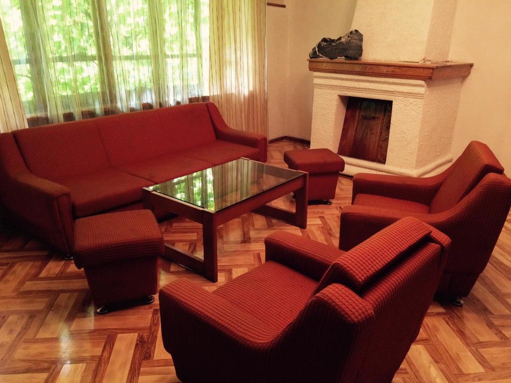 Green House Otel Lagodehi Dış mekan fotoğraf