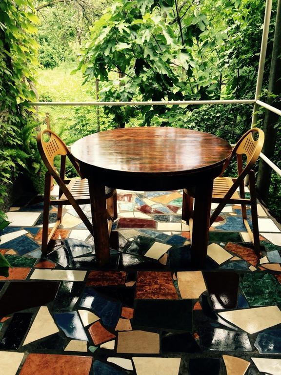 Green House Otel Lagodehi Dış mekan fotoğraf